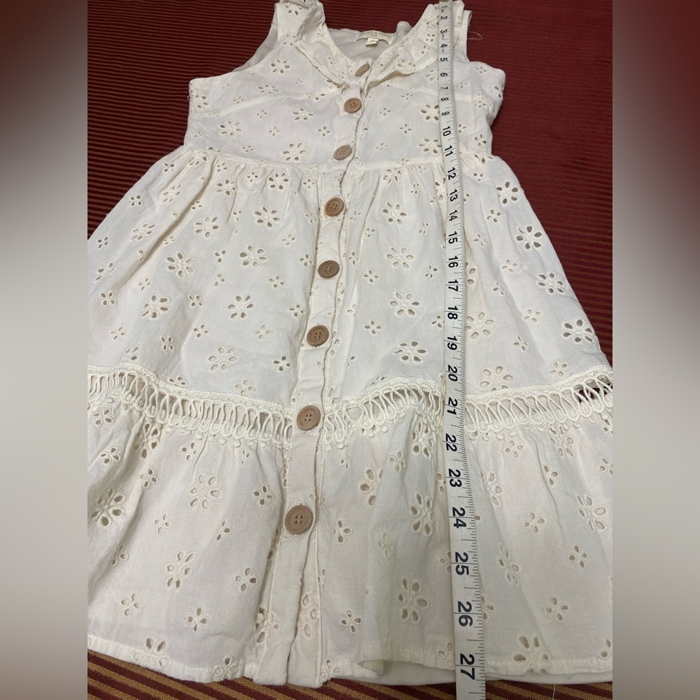 Chelsea & Violet Sleeveless Cream girls Dress with Button Details eyelets size M - Picture 5 of 8